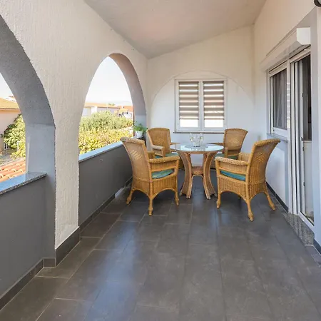 Genster Kroatien Apartman Vir
