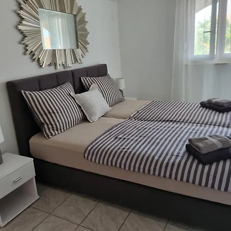 Apartment Genster Kroatien Vir